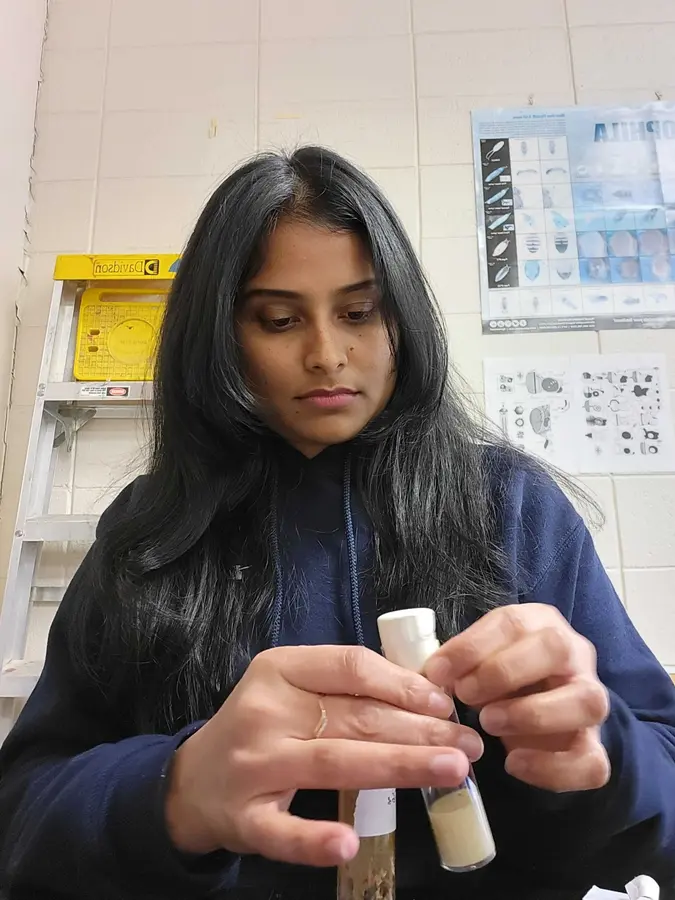 Josna Mary Pious working in the Tamori Lab